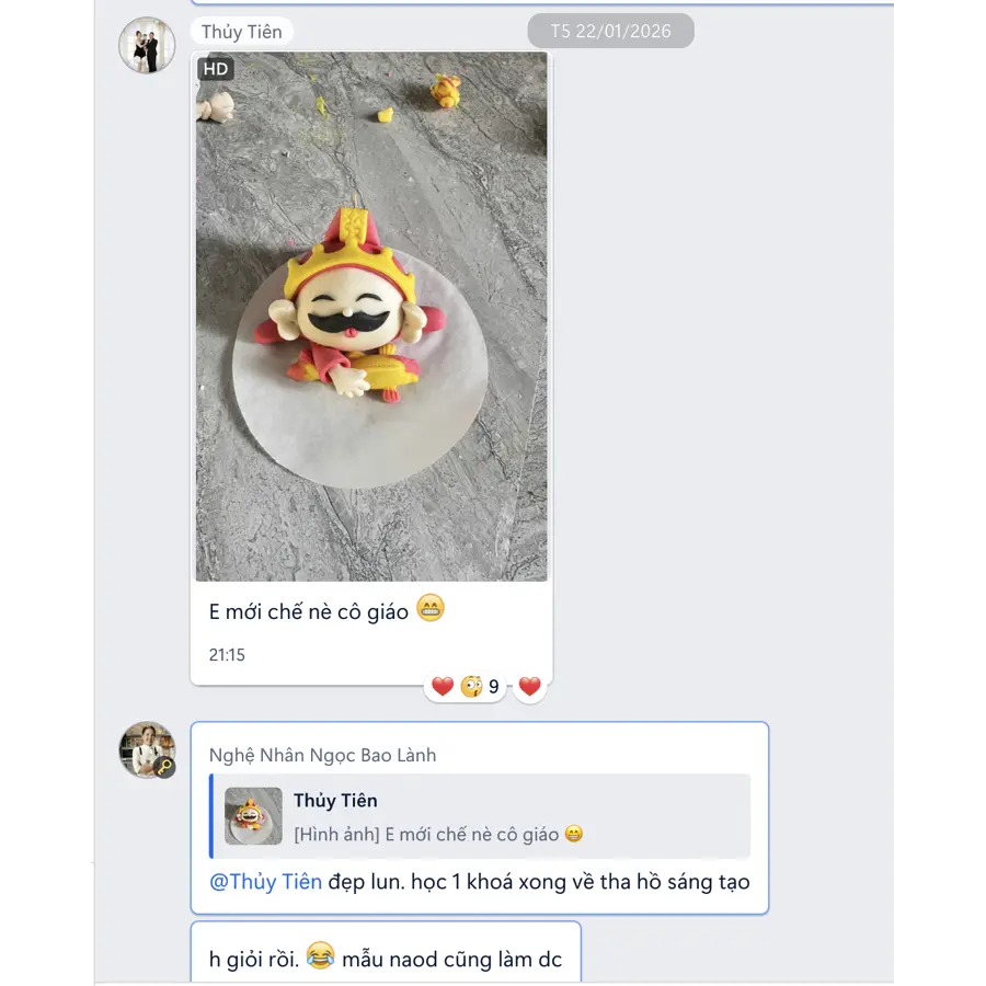 Học viên đăng Facebook khoe bánh lễ nghệ thuật sau khoá